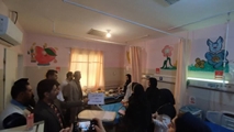 عیادت مسوولان شهرستان زرین دشت از کودکان بستری در بیمارستان زرین دشت به مناسبت هفته ملی کودک